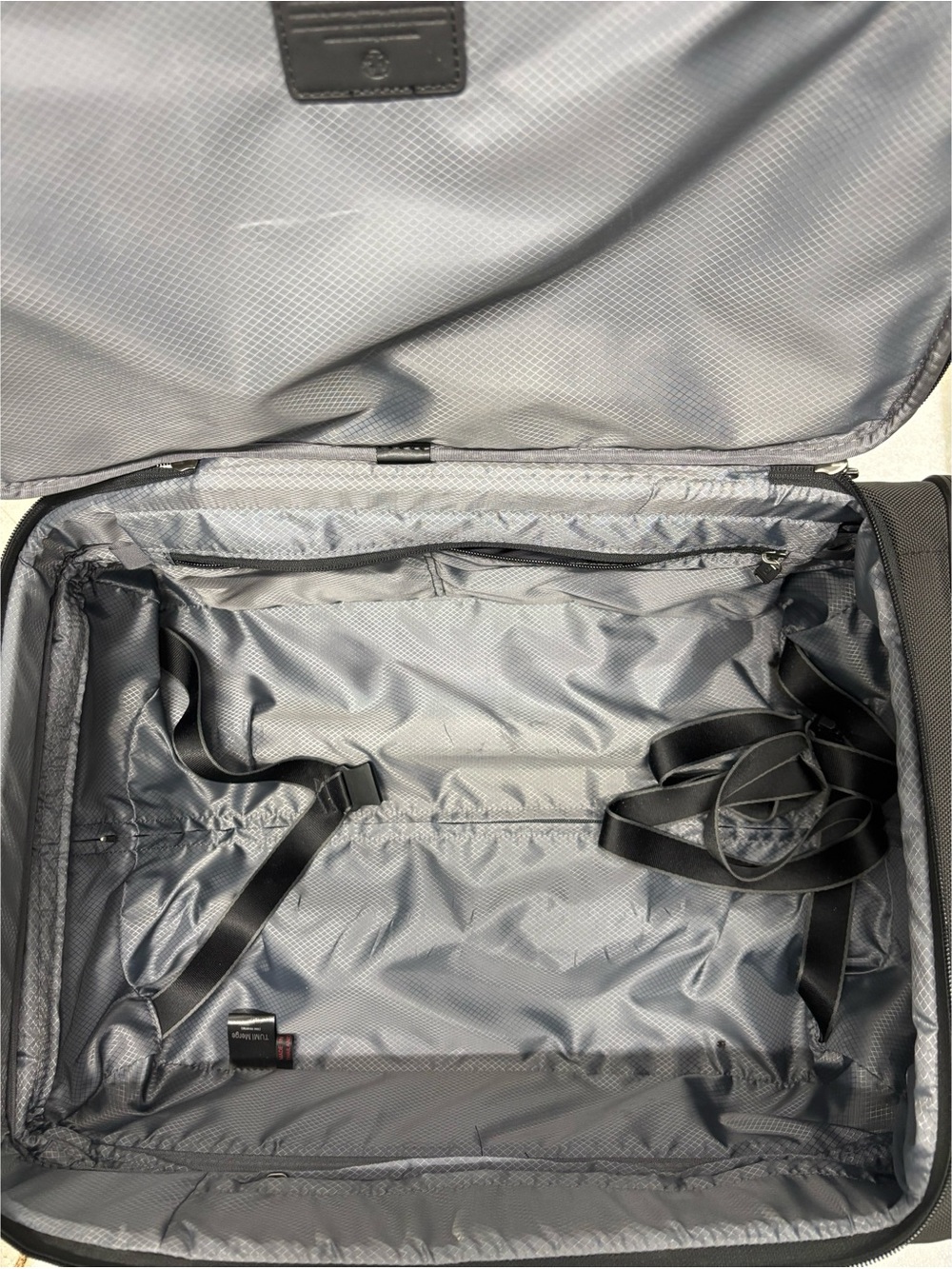 Tumi Merge 22-Inch International
Dual Access 4-Wheel Carry-On in Black - Picture 11 of 12